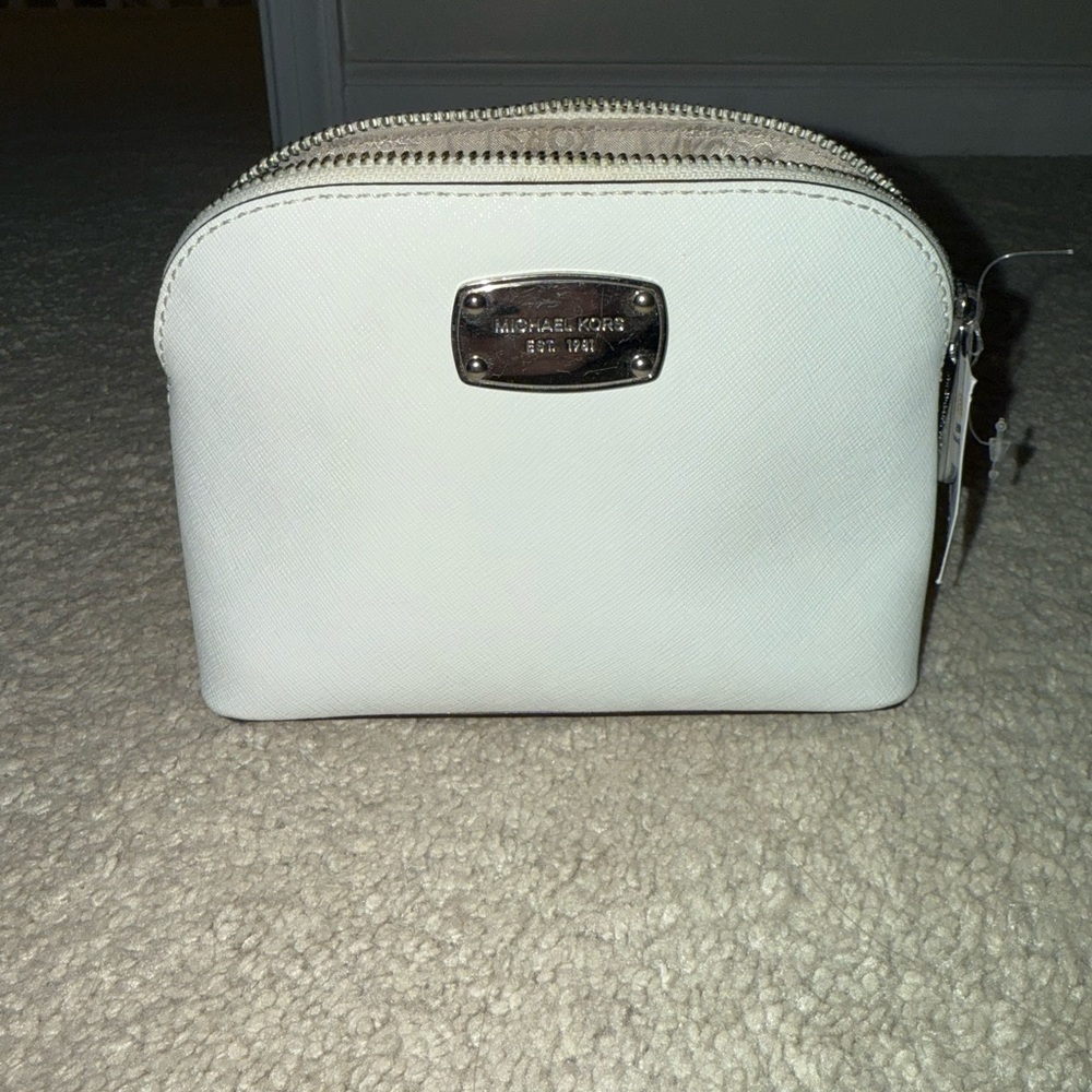 NWOT Michael Kors small travel pouch